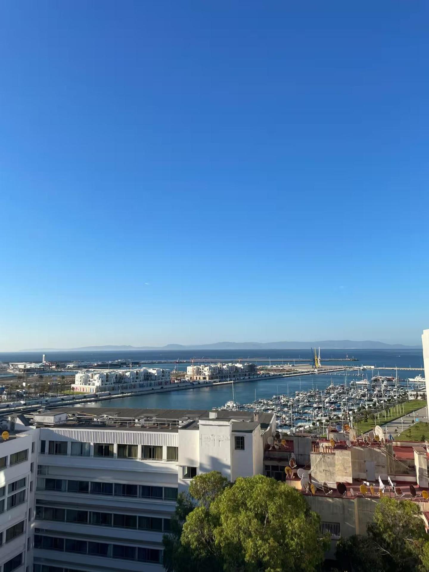 Beautiful 3-Bedroom Apt In The Heart Of Tanger Kültér fotó